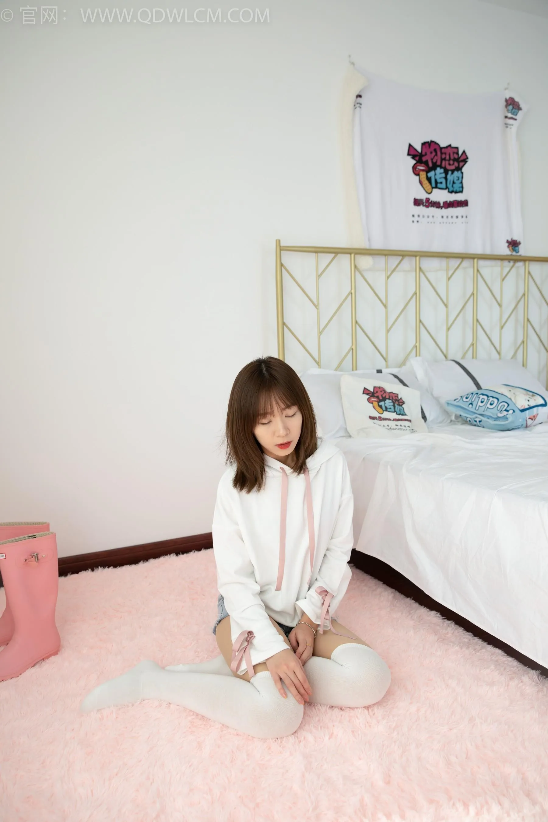 物恋传媒 NO.1509 婷婷-黑色的花 [162P]插图3